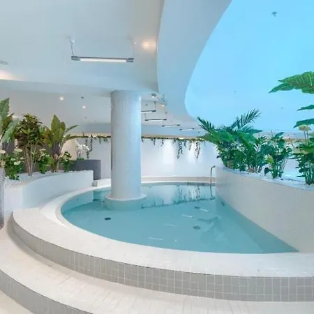Hanza Tower Sky 23 Pool & Jacuzzi & Sauna & *